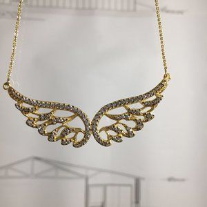 Stella and Dot Bellisimo Angelo Necklace